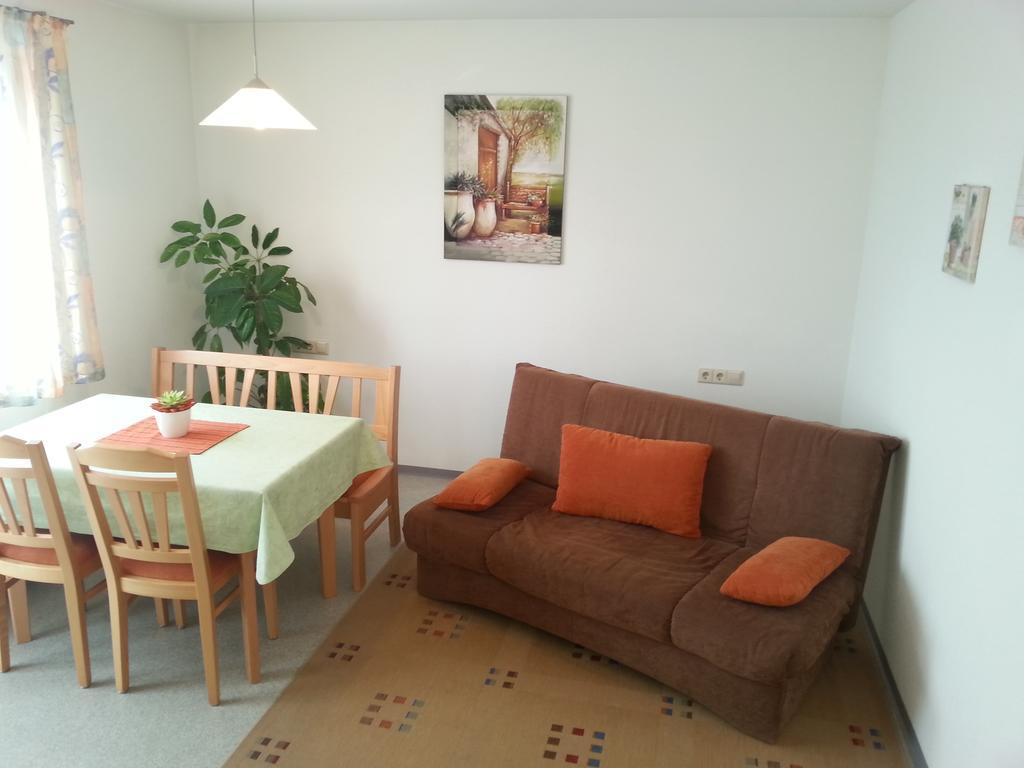 Ferienwohnung Taubertal Familie Arold เครกลิงเงิน ภายนอก รูปภาพ