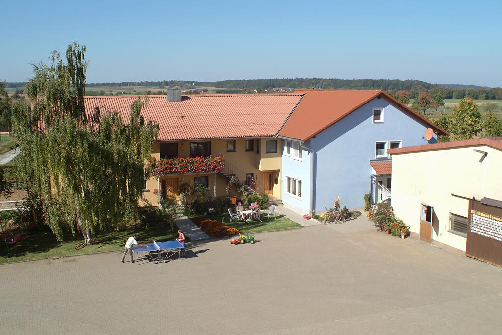 Ferienwohnung Taubertal Familie Arold เครกลิงเงิน ภายนอก รูปภาพ